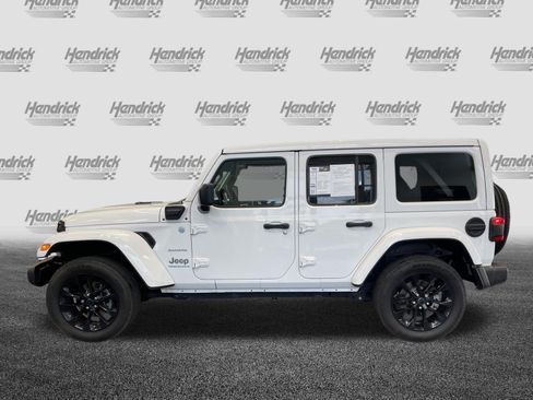Used 2024 Jeep Wrangler Unlimited Sahara w/ Safety Group AWD/4WD image 7