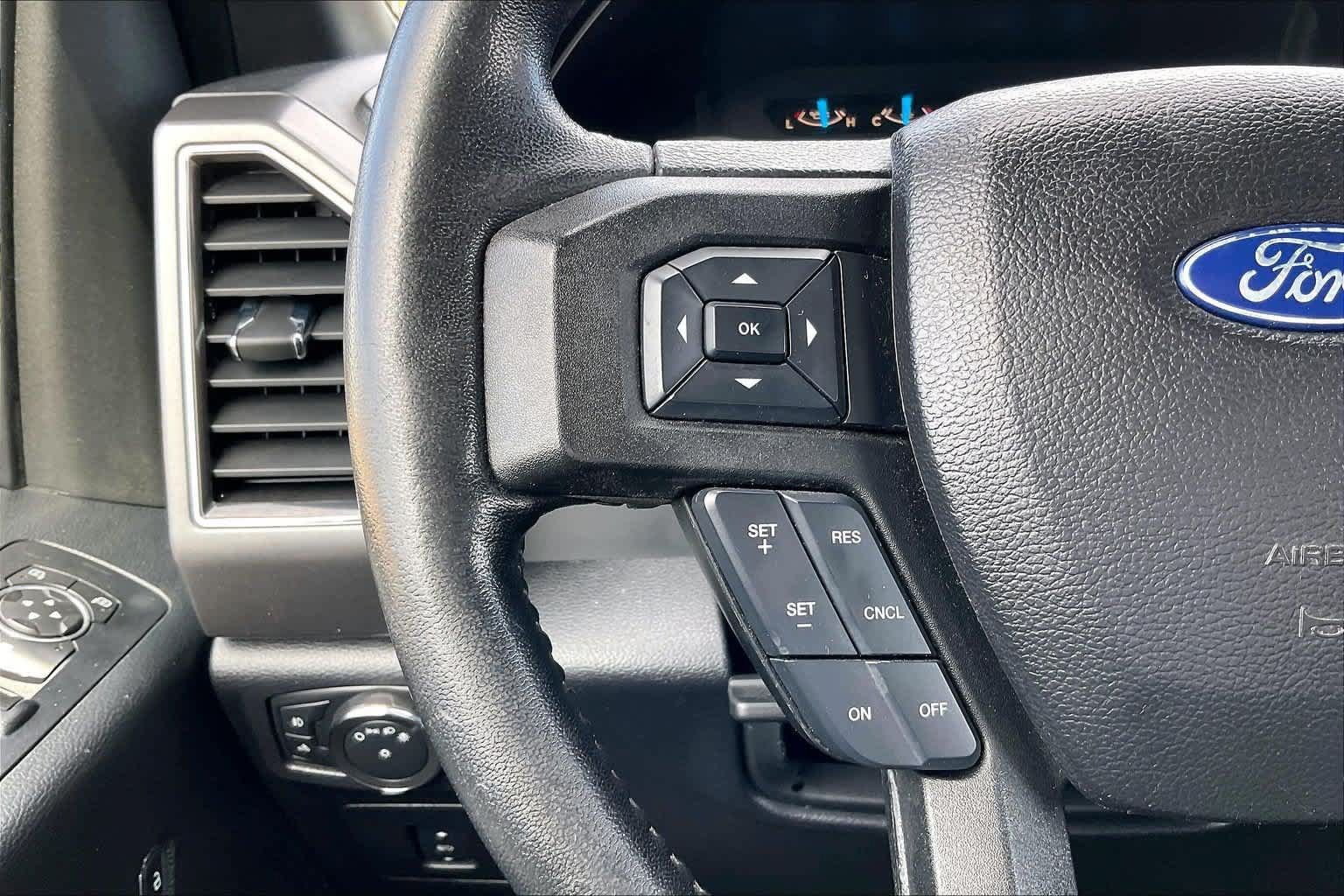 Used 2017 Ford F150 XLT w/ Equipment Group 302A Luxury AWD/4WD image 23