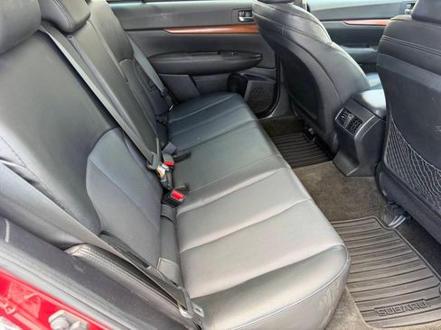 Used 2014 Subaru Outback 2.5i Limited AWD/4WD image 19