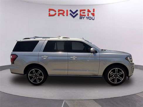 Used 2020 Ford Expedition Limited w/ Texas Edition Package RWD image 3