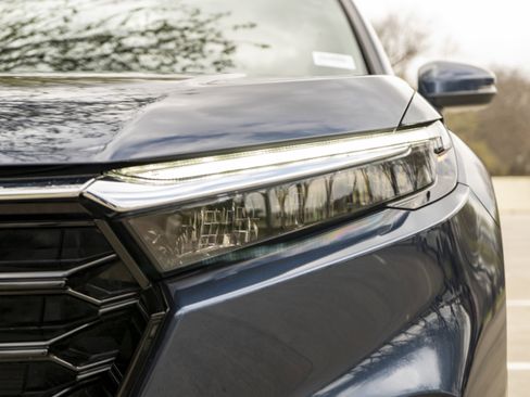 Certified 2025 Honda CR-V EX image 11