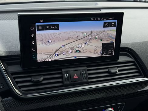 Used 2023 Audi SQ5 Prestige w/ Prestige Package image 21