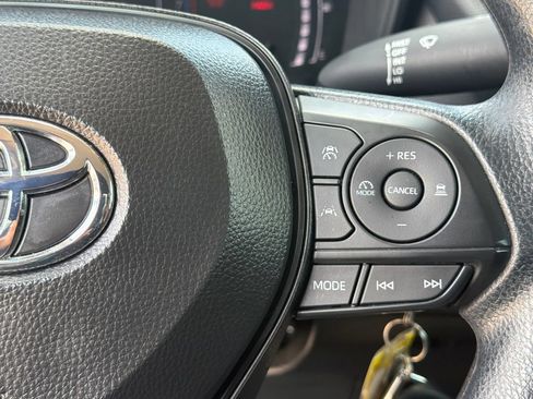 Used 2026 Toyota Corolla LE FWD image 30
