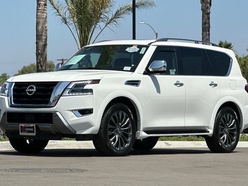 Used 2023 Nissan Armada Platinum w/ Captain's Chairs Package AWD/4WD image 8