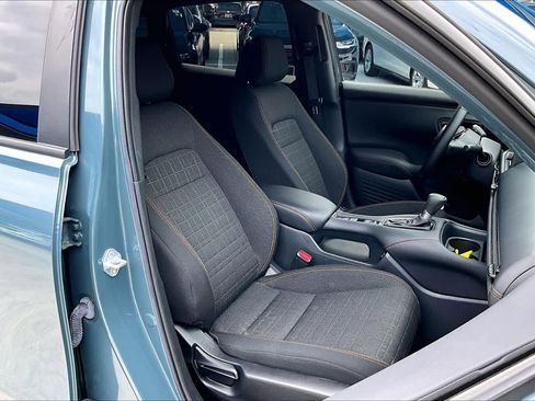 Used 2025 Honda HR-V Sport image 9