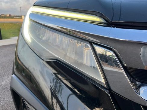 Used 2021 Honda Pilot Elite image 15