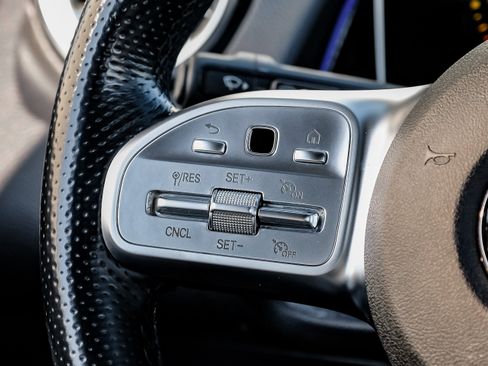 Used 2021 Mercedes-Benz GLB 35 AMG GLB 35 AMG image 16