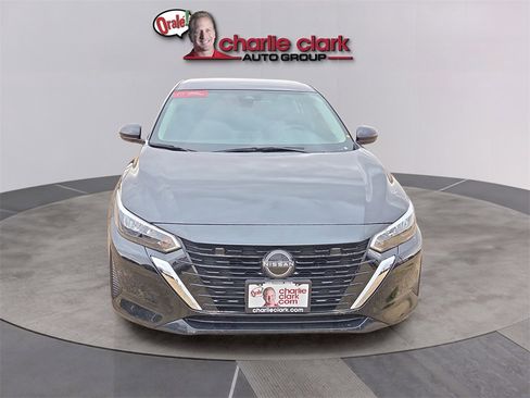 Used 2024 Nissan Sentra SV w/ All-Weather Package image 8
