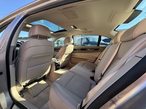 Used 2009 BMW 750Li image 16
