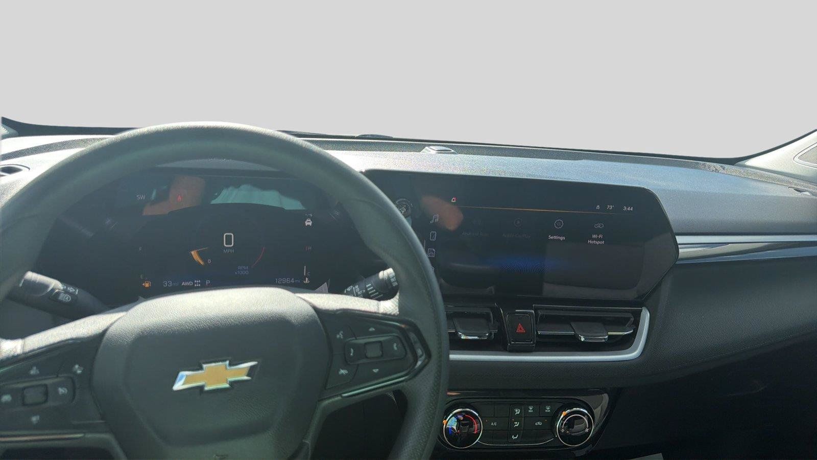 Used 2025 Chevrolet TrailBlazer LT w/ Driver Confidence Package AWD/4WD image 12
