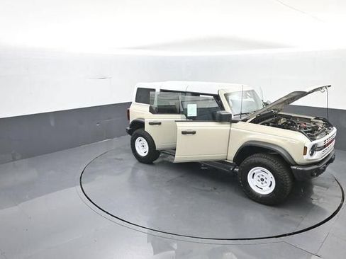 New 2026 Ford Bronco Heritage Edition AWD/4WD image 40