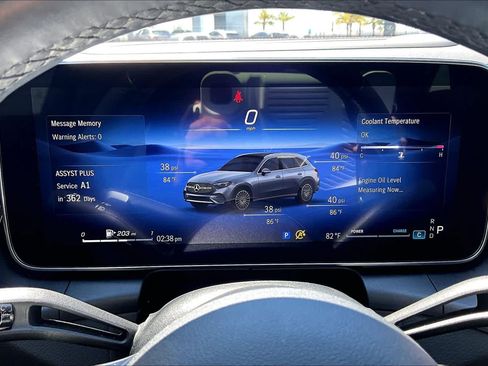 Used 2023 Mercedes-Benz GLC 300 image 25