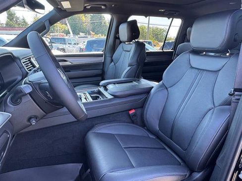 New 2025 Jeep Wagoneer Series III w/ Premium Group I image 49