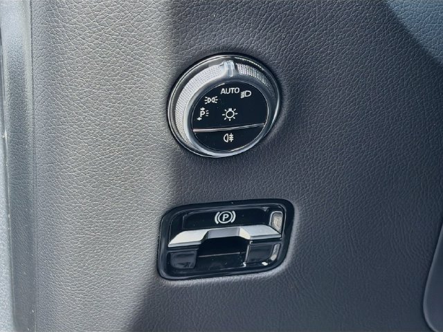Certified 2026 Mercedes-Benz GLC 300 4MATIC image 9