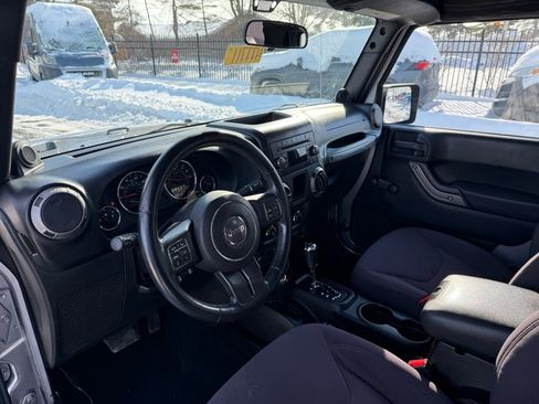 Used 2013 Jeep Wrangler Sport w/ Connectivity Group image 10