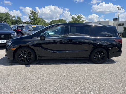 Certified 2024 Honda Odyssey Sport image 7