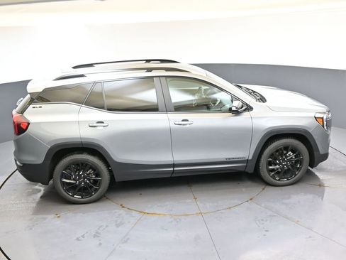 Used 2023 GMC Terrain SLE w/ Driver Convenience Package AWD/4WD image 42