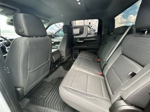 Used 2024 GMC Sierra 1500 Elevation w/ X31 Off-Road Package AWD/4WD image 14