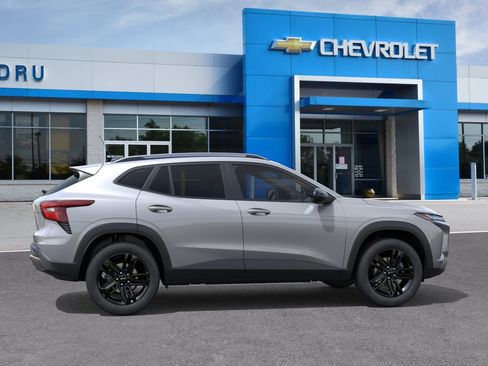 New 2026 Chevrolet Trax ACTIV FWD image 5