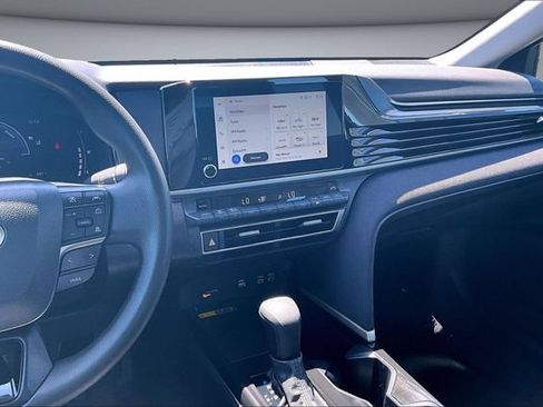 Used 2025 Toyota Camry LE FWD image 9