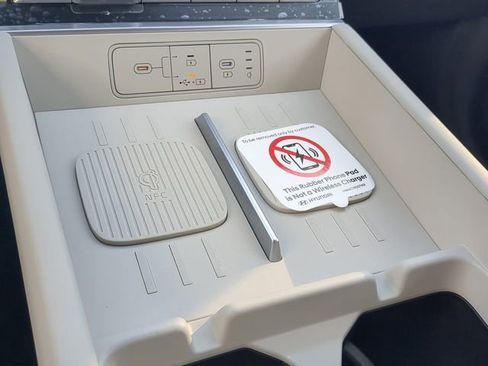 New 2025 Hyundai Santa Fe SEL image 19