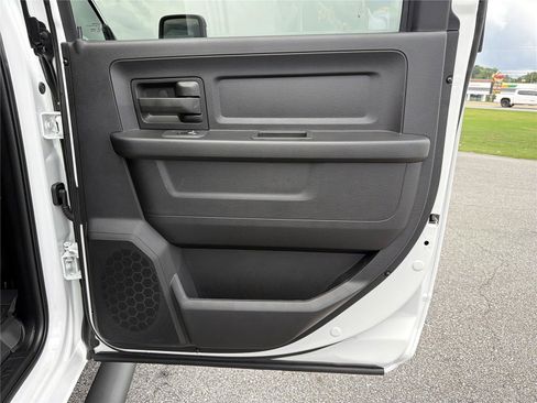 New 2026 RAM 2500 Tradesman AWD/4WD image 15