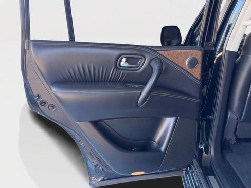 Used 2016 INFINITI QX80 2WD image 17