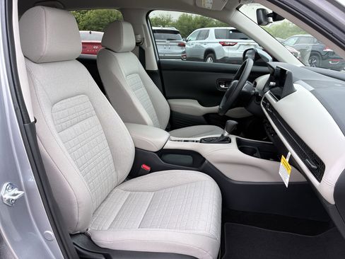 Certified 2026 Honda HR-V LX image 22
