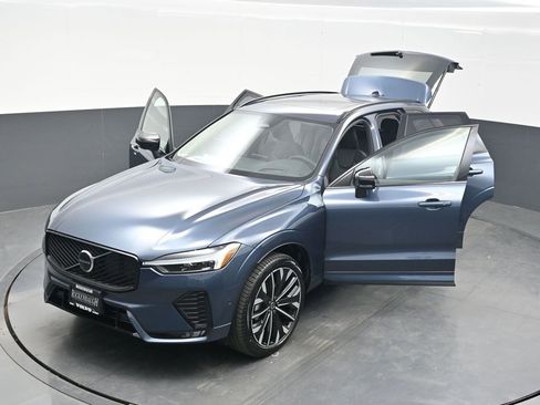 New 2026 Volvo XC60 B5 Ultra w/ Climate Package AWD/4WD image 36