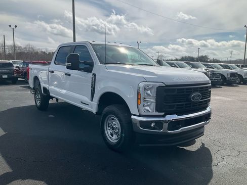 New 2026 Ford F250 XL AWD/4WD image 3