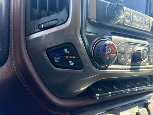 Used 2015 Chevrolet Silverado 1500 High Country AWD/4WD image 23