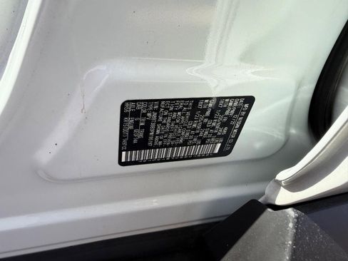 Used 2023 Nissan Rogue SV AWD/4WD image 22