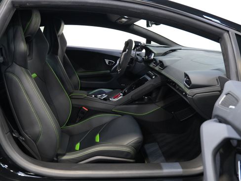 Used 2021 Lamborghini Huracan EVO image 36