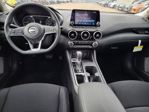 New 2025 Nissan Sentra SV w/ Trunk Package image 13