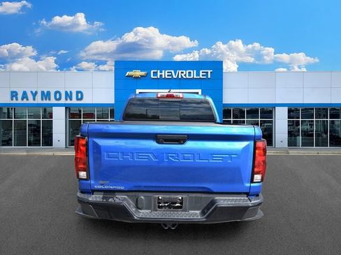 Used 2023 Chevrolet Colorado W/T w/ WT Convenience Package II AWD/4WD image 4