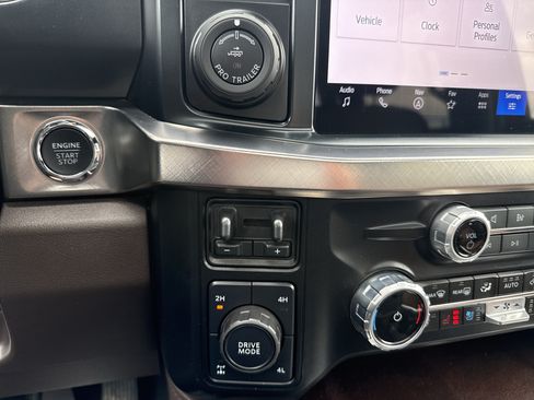 Certified 2024 Ford F350 King Ranch AWD/4WD image 31