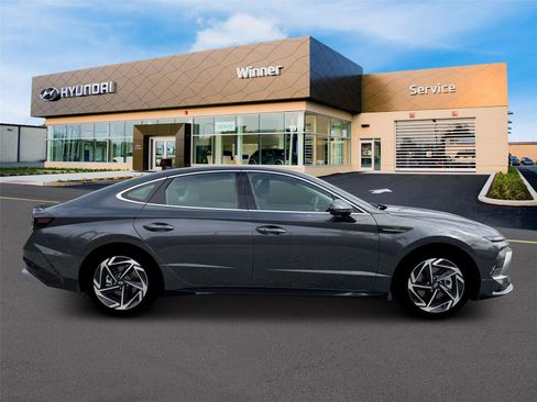 New 2026 Hyundai Sonata SEL FWD image 28
