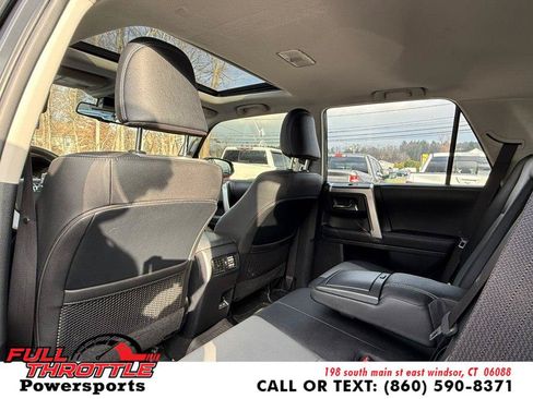 Used 2024 Toyota 4Runner SR5 Premium w/ Moonroof Package AWD/4WD image 23