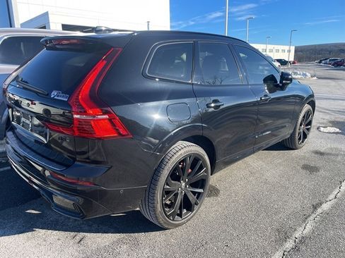 Certified 2023 Volvo XC60 B5 Ultimate w/ Climate Package image 10