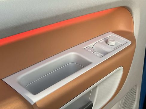 New 2025 Volkswagen ID. Buzz Pro S Plus image 10
