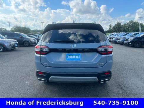Used 2024 Honda Pilot Touring image 5