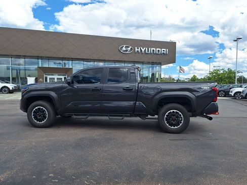 Used 2025 Toyota Tacoma TRD Off-Road w/ TRD Off Road Upgrade Package AWD/4WD image 6