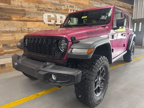 Used 2024 Jeep Wrangler Unlimited Sport AWD/4WD image 5