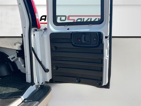 Used 2022 GMC Savana 2500 Work Van w/ Driver Convenience Package image 24