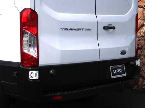 Used 2020 Ford Transit 250 Medium Roof image 83