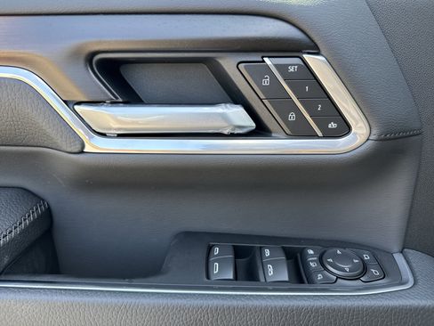 New 2025 GMC Sierra 2500 Denali w/ Denali Reserve Package image 15