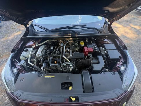 Used 2025 Nissan Sentra SV FWD image 31