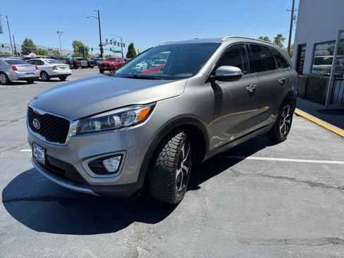 Used 2016 Kia Sorento EX w/ EX Premium Package AWD/4WD image 3