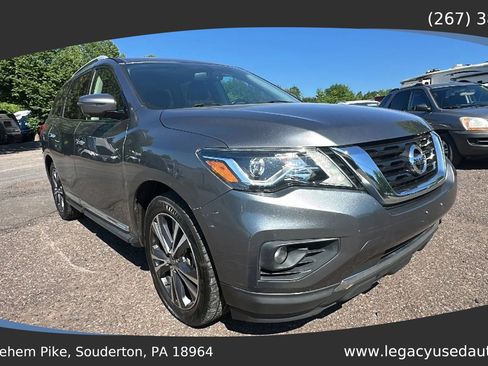 Used 2020 Nissan Pathfinder Platinum FWD image 13