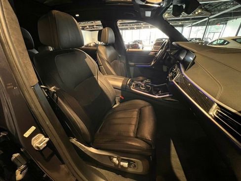 Used 2020 BMW X7 xDrive40i w/ M Sport Package image 35